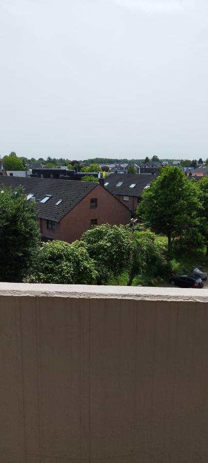 Schoene Sonnige Wohnung Juchen Exterior photo